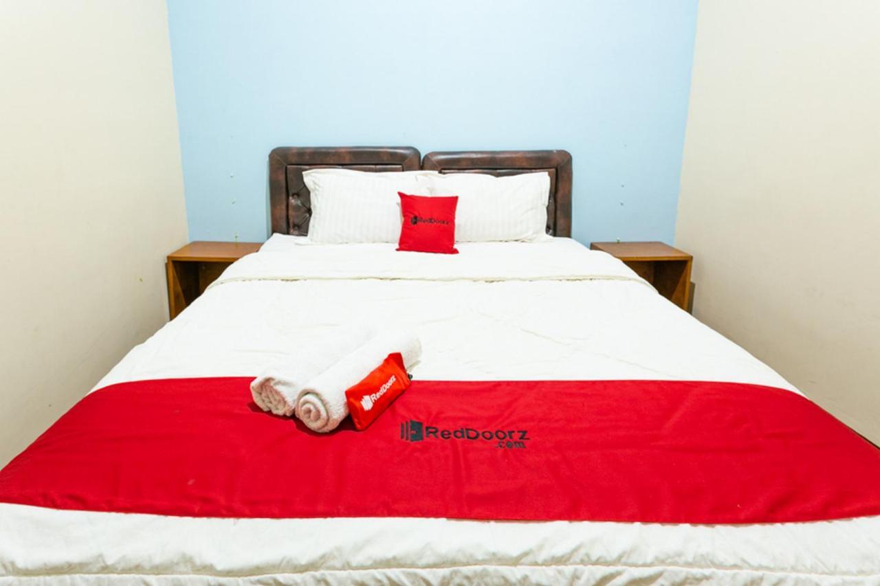 Reddoorz Syariah @ Sakinah Guesthouse Sragen Buitenkant foto